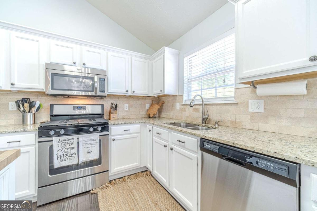 1365 Heatherton Road Dacula - Photo 12