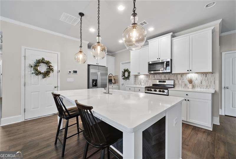 6414 Crosscreek Lane Flowery Branch - Photo 11
