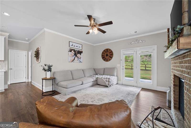 6414 Crosscreek Lane Flowery Branch - Photo 8