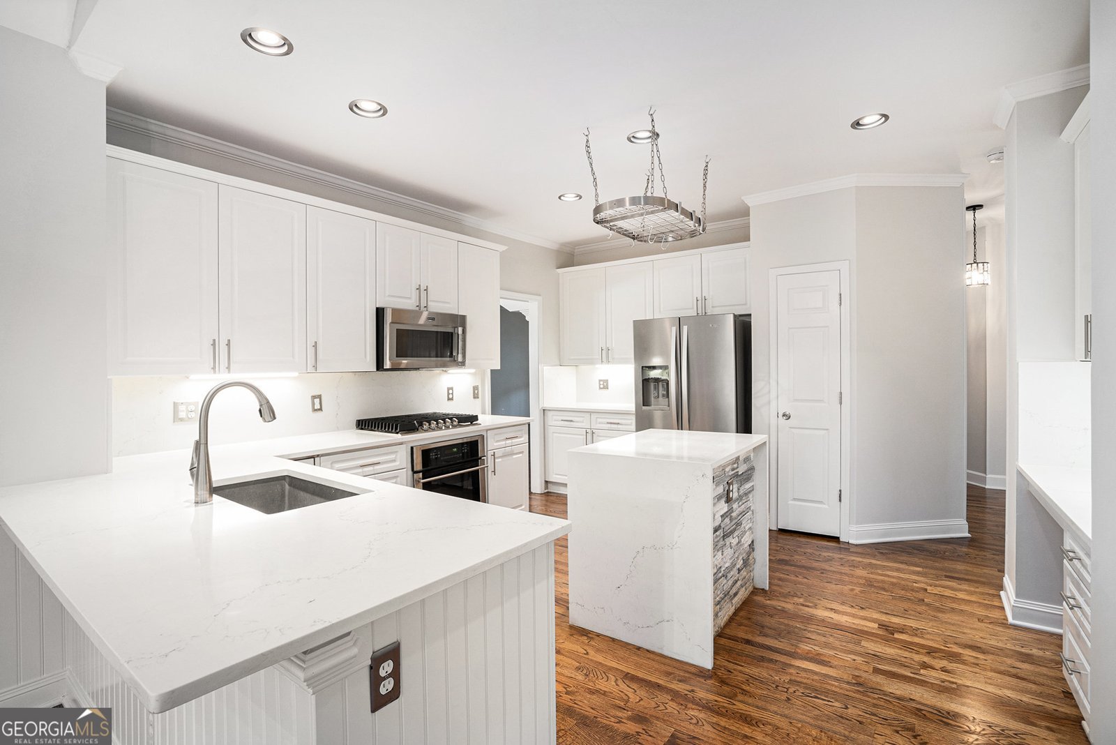 523 Sycamore Point Woodstock - Photo 13