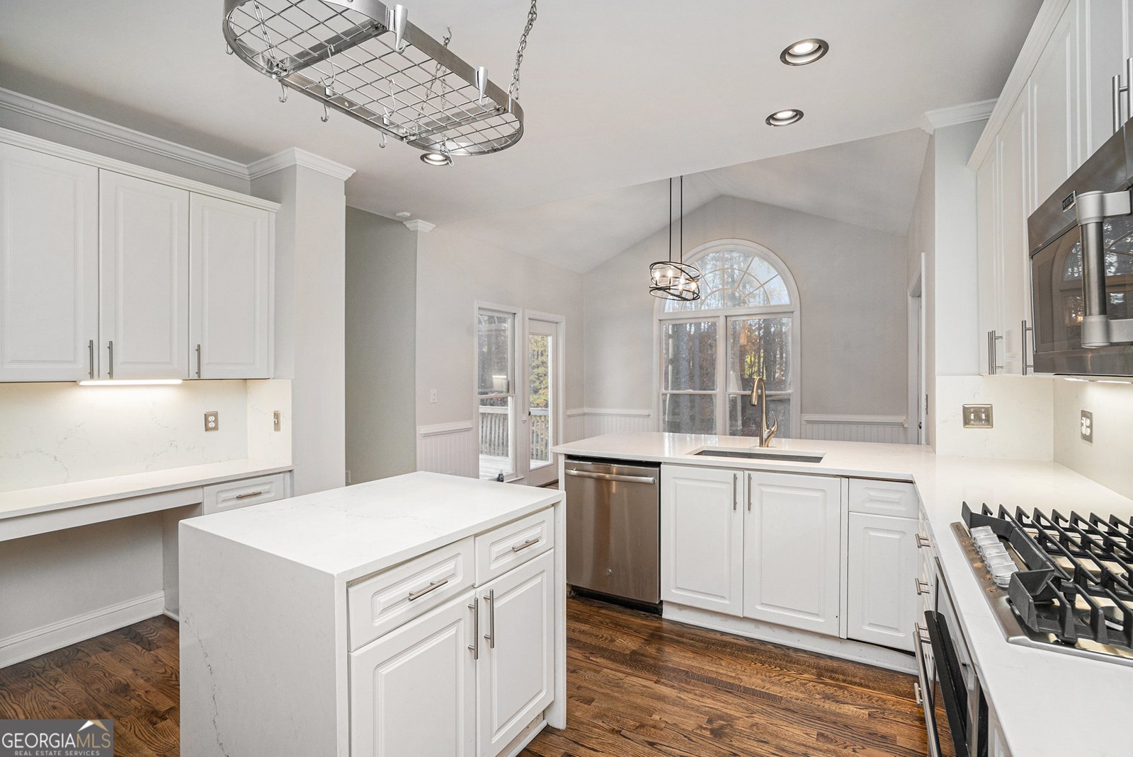523 Sycamore Point Woodstock - Photo 14