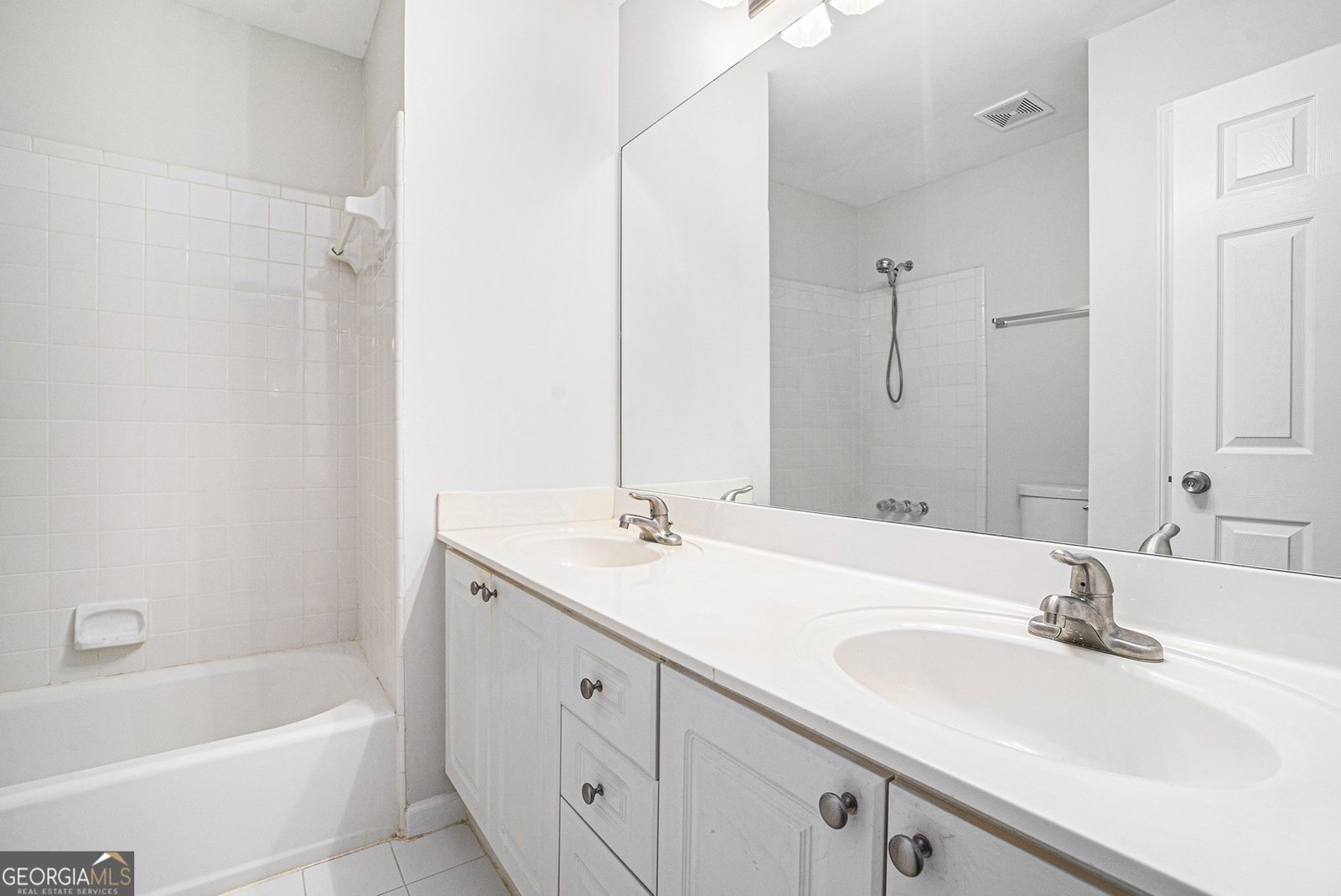 523 Sycamore Point Woodstock - Photo 18