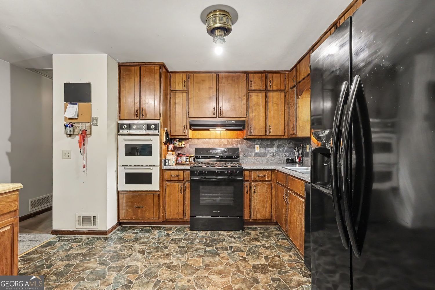 2845 Cinnamon Court Conyers - Photo 9