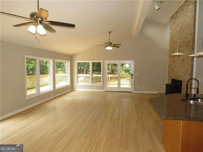 2079 Silversmith Lane Stone Mountain - Photo 9