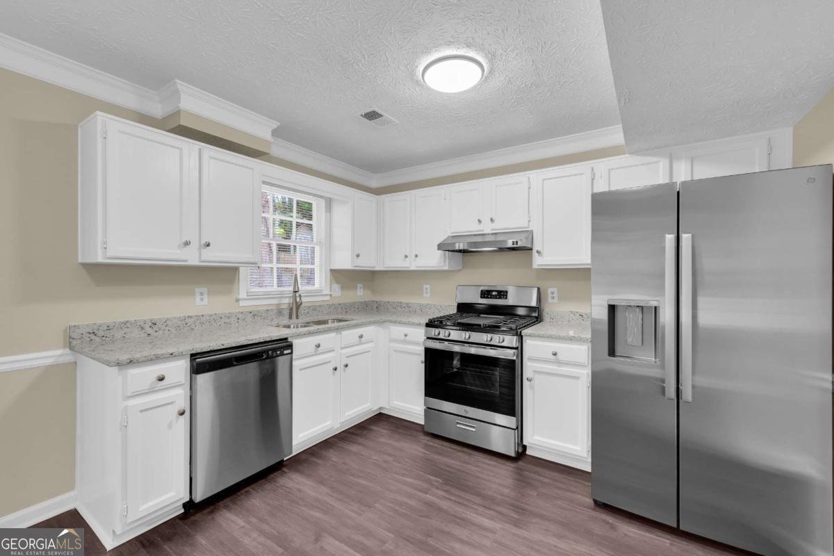 1426 Emerald Pine Court Lawrenceville - Photo 16