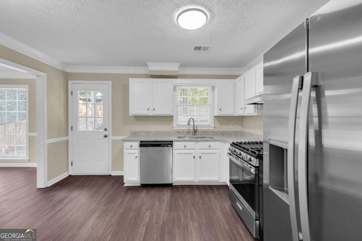 1426 Emerald Pine Court Lawrenceville - Photo 17