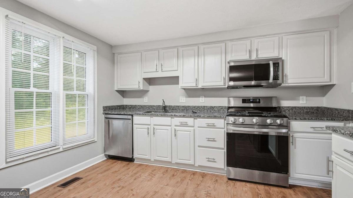 3569 Oak Knoll Drive Marietta - Photo 11