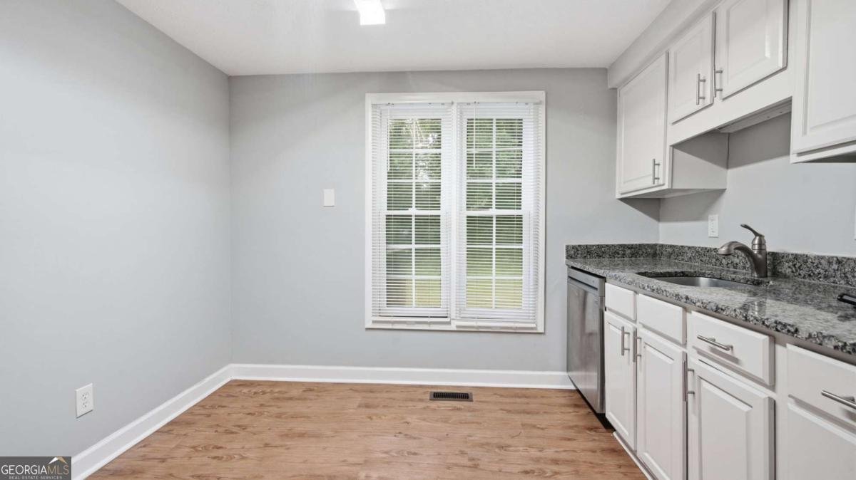 3569 Oak Knoll Drive Marietta - Photo 8