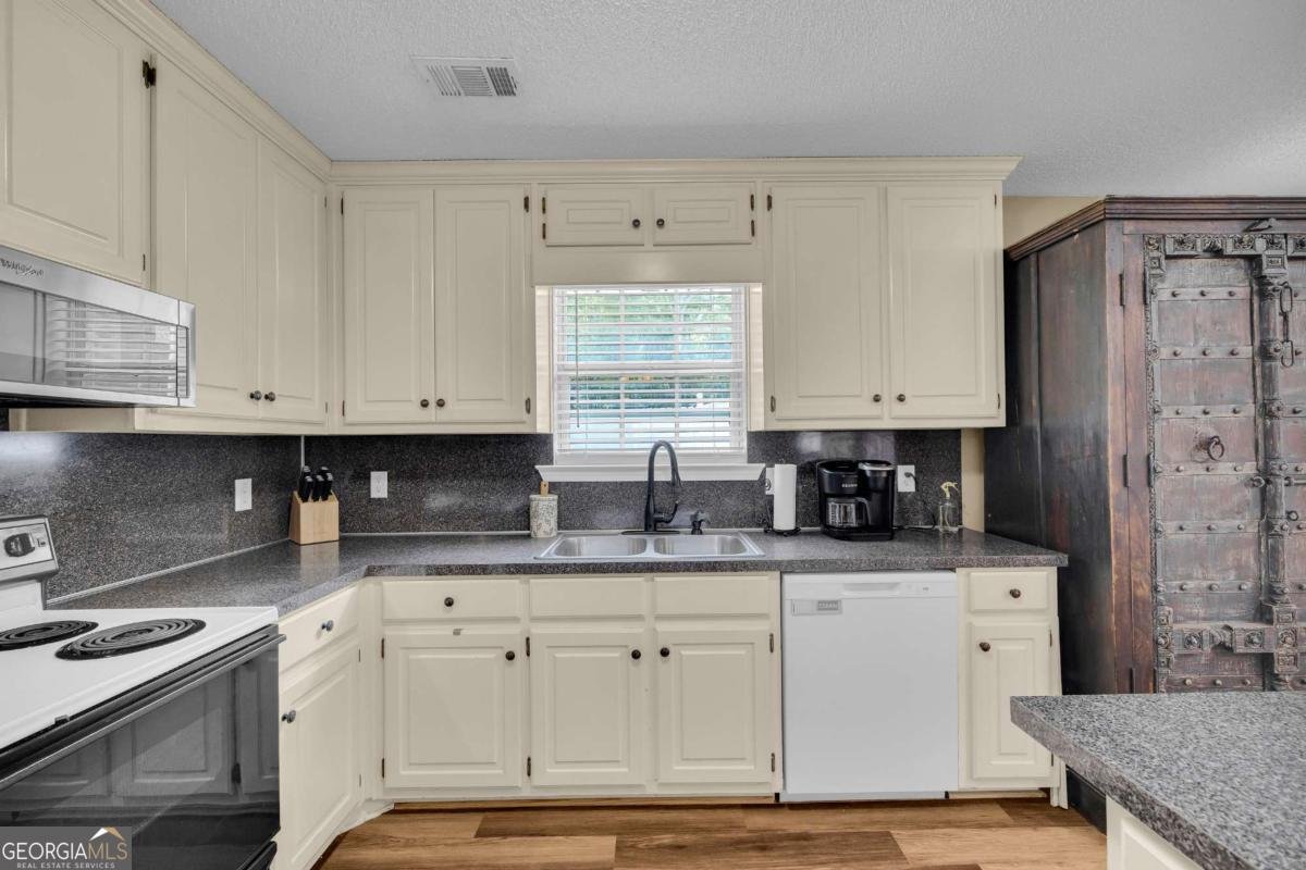 1102 Carl Bethlehem Road Winder - Photo 22