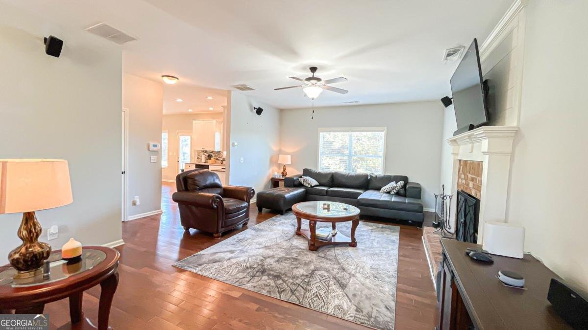 3835 Hawk Tail Drive Loganville - Photo 6