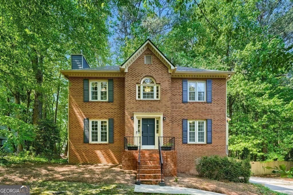 1504 Mill Creek Court Marietta - main photo