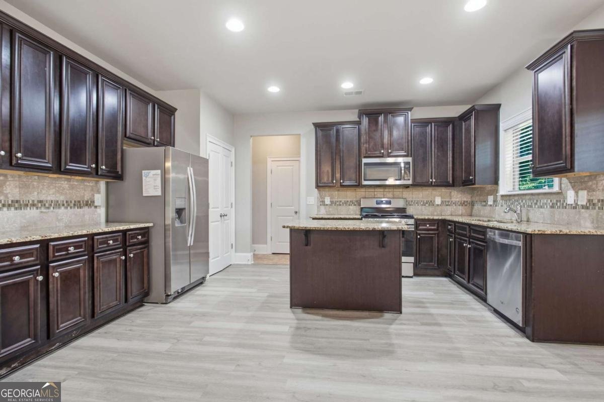 318 Corine Court Lawrenceville - Photo 7