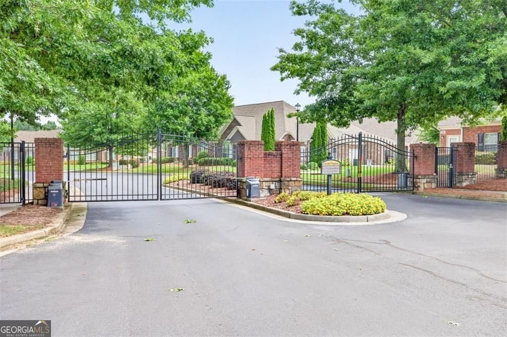 3581 Lindenridge Drive Buford - Photo 37
