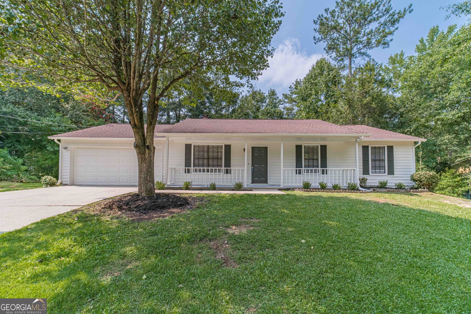 2071 Walden Park Place Snellville - main photo