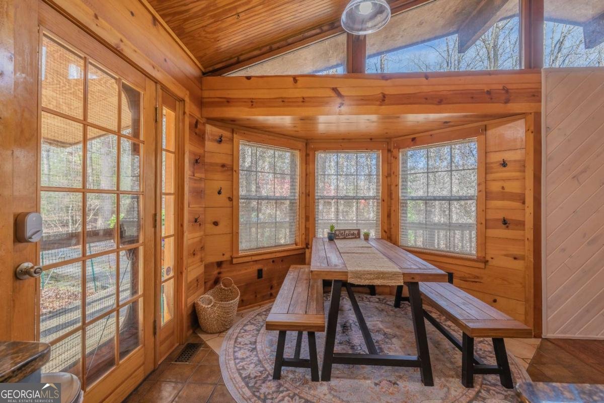1113 River Road Cleveland - Photo 9