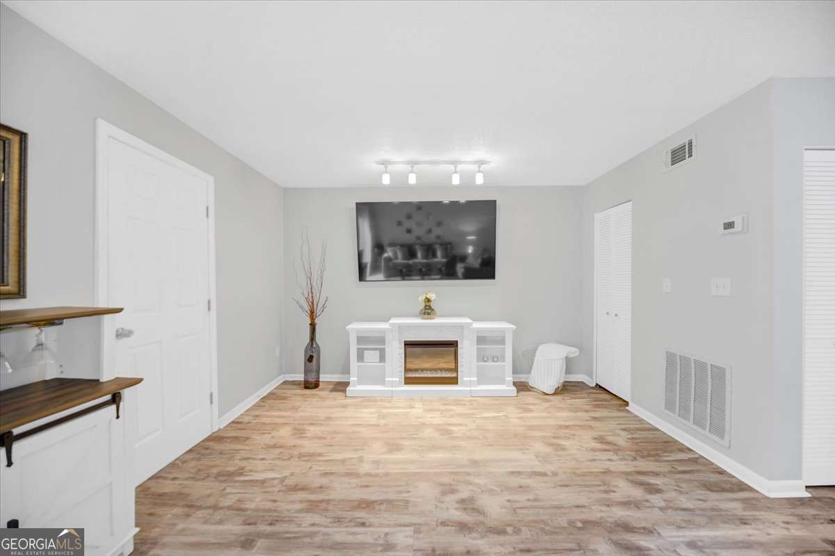 1182 Country Court Lawrenceville - Photo 17