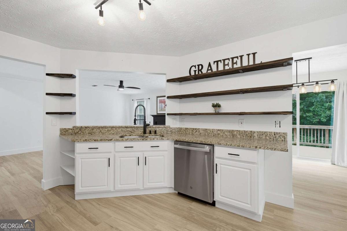 522 Carrington Court Canton - Photo 14