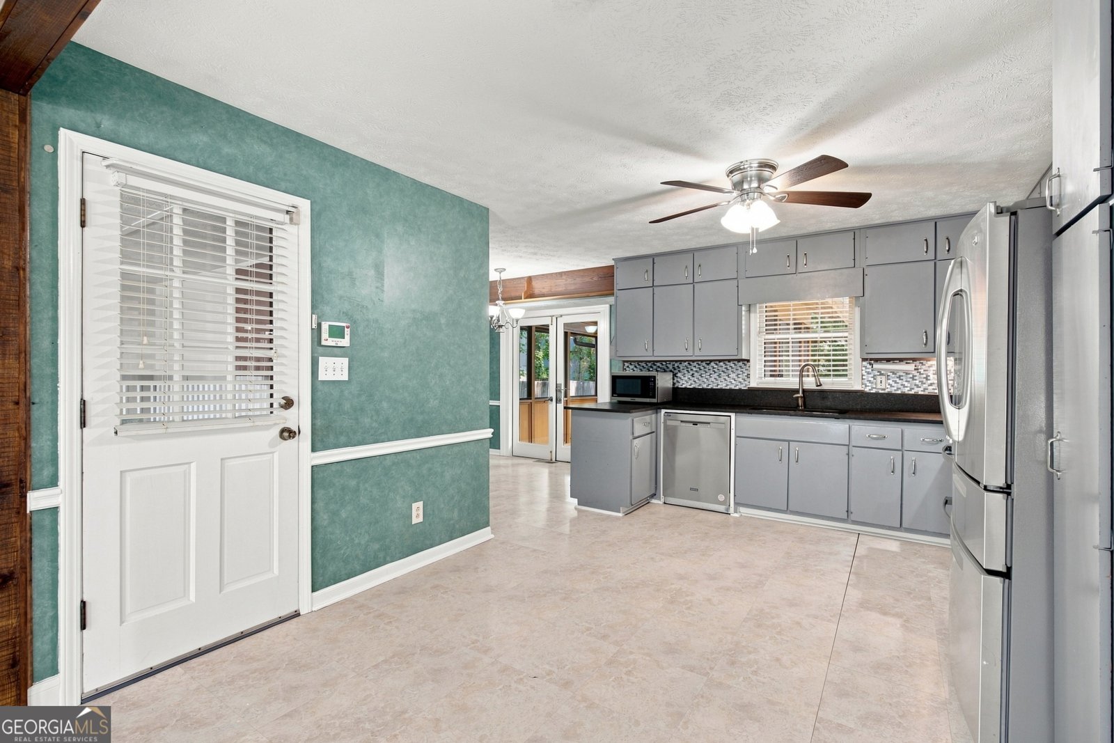 4328 Shady Drive Lilburn - Photo 9