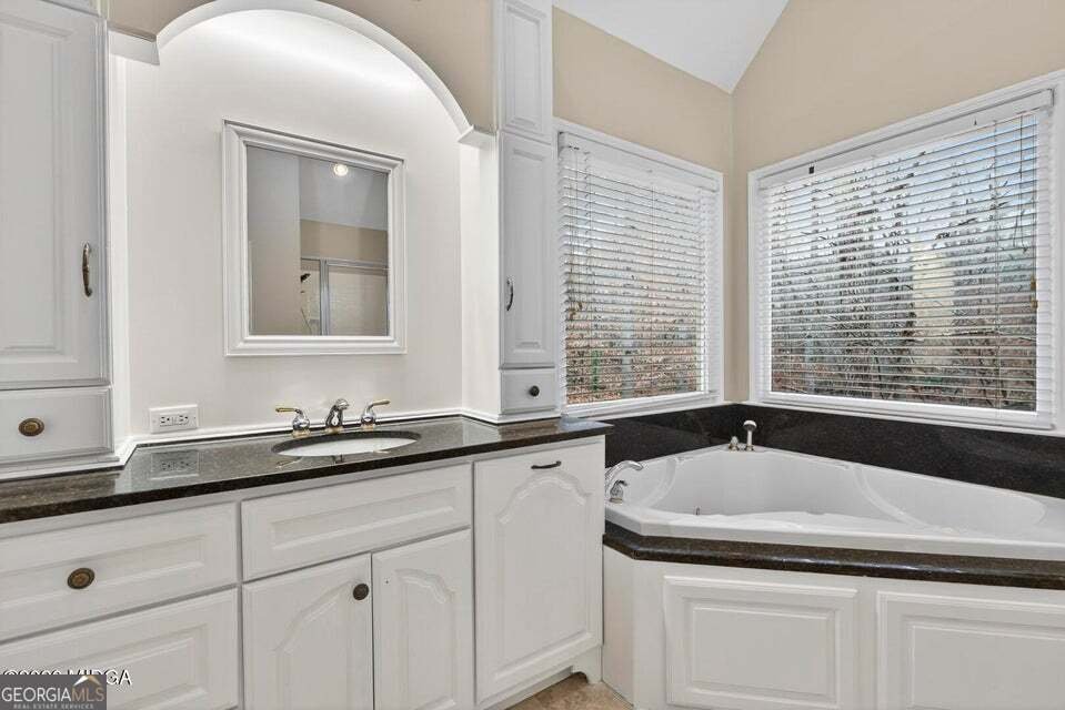 208 Huntington Court Macon - Photo 23