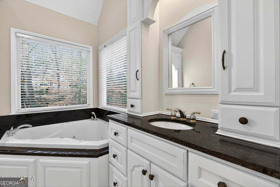 208 Huntington Court Macon - Photo 24