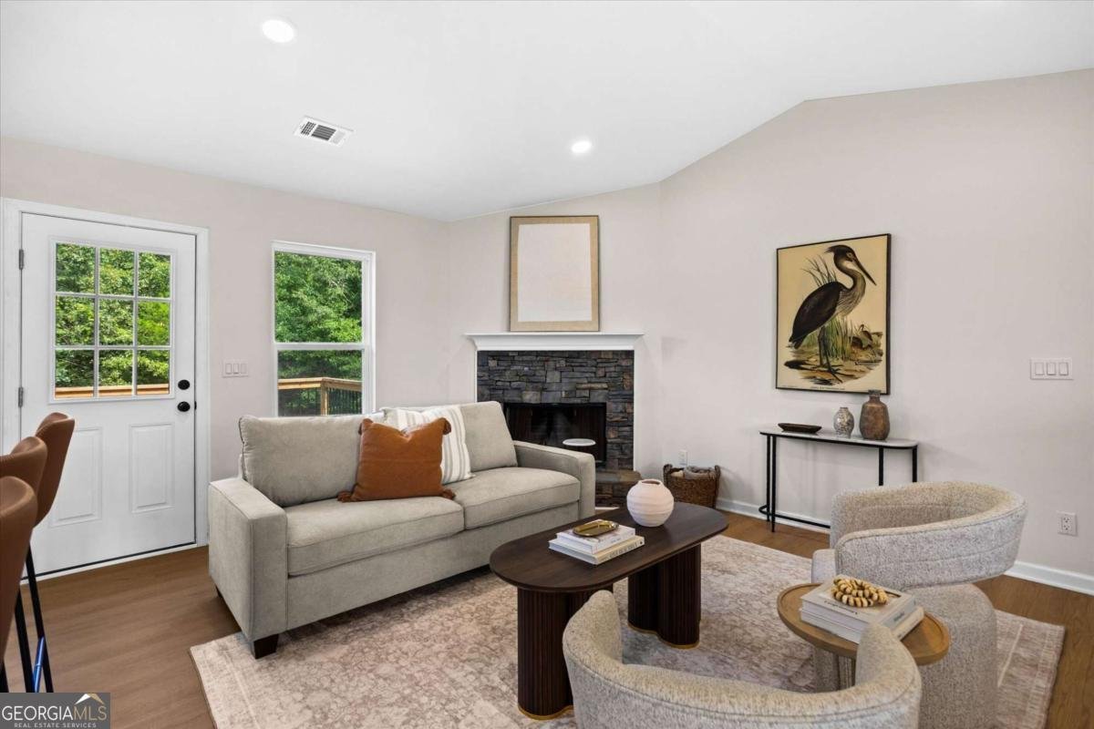 305 Hunters Trace Covington - Photo 11
