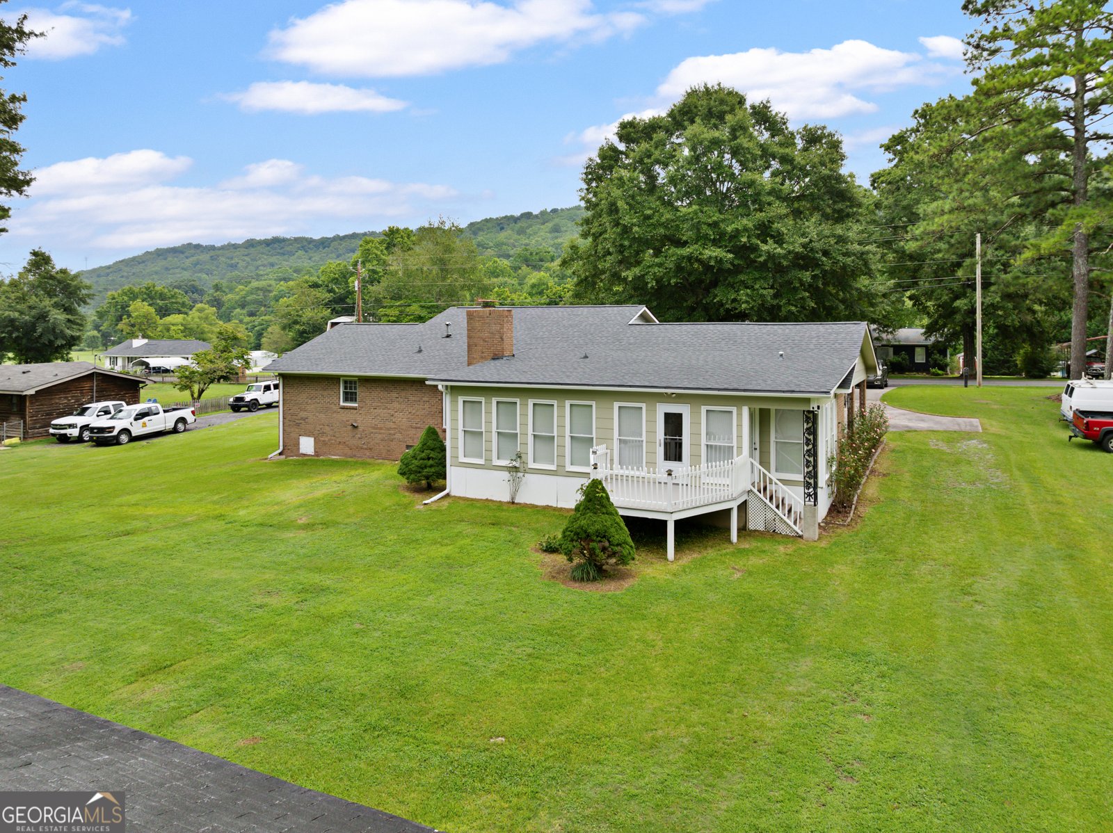576 Reeceburg Road Silver Creek - Photo 8