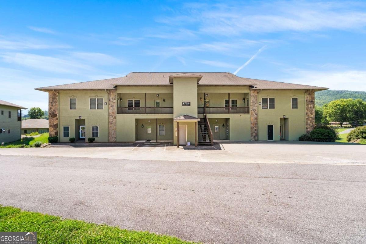 1724 Watercrest Way Young Harris - main photo