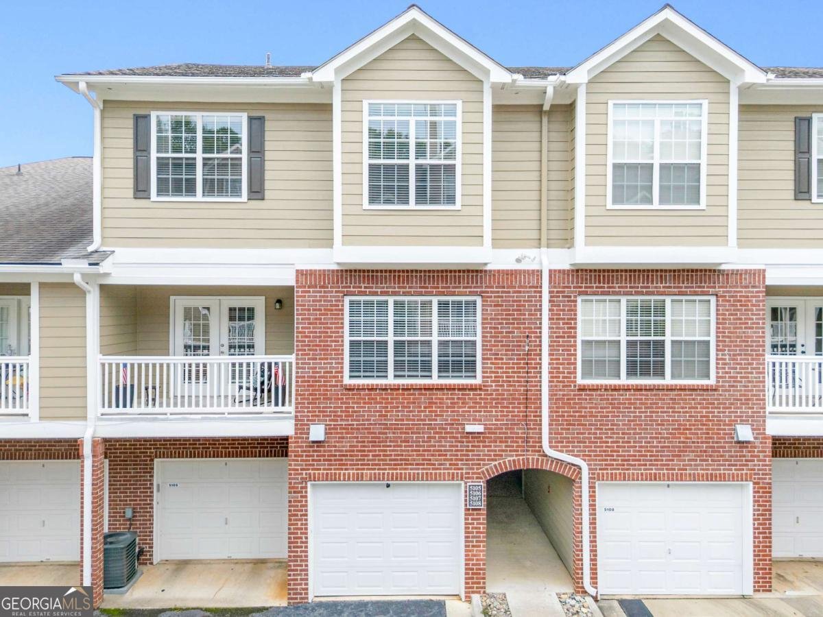 5106 Woodland Lane Alpharetta - main photo