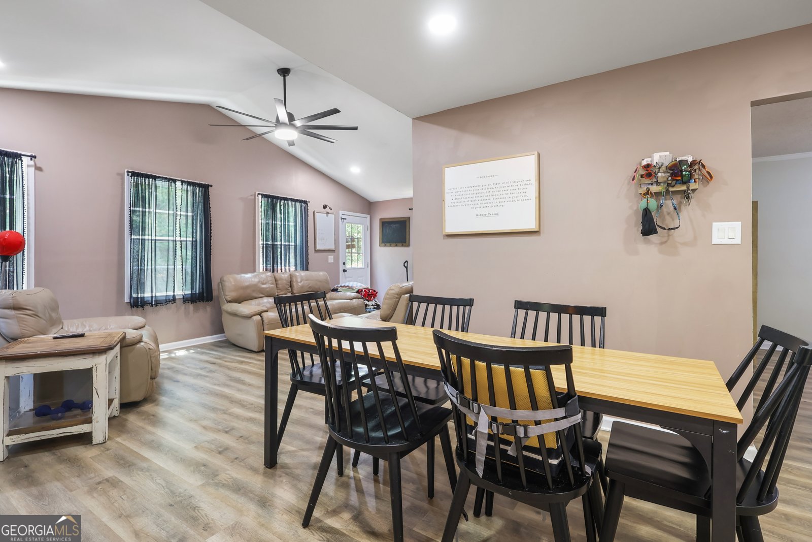 209 Ennis Road Barnesville - Photo 18