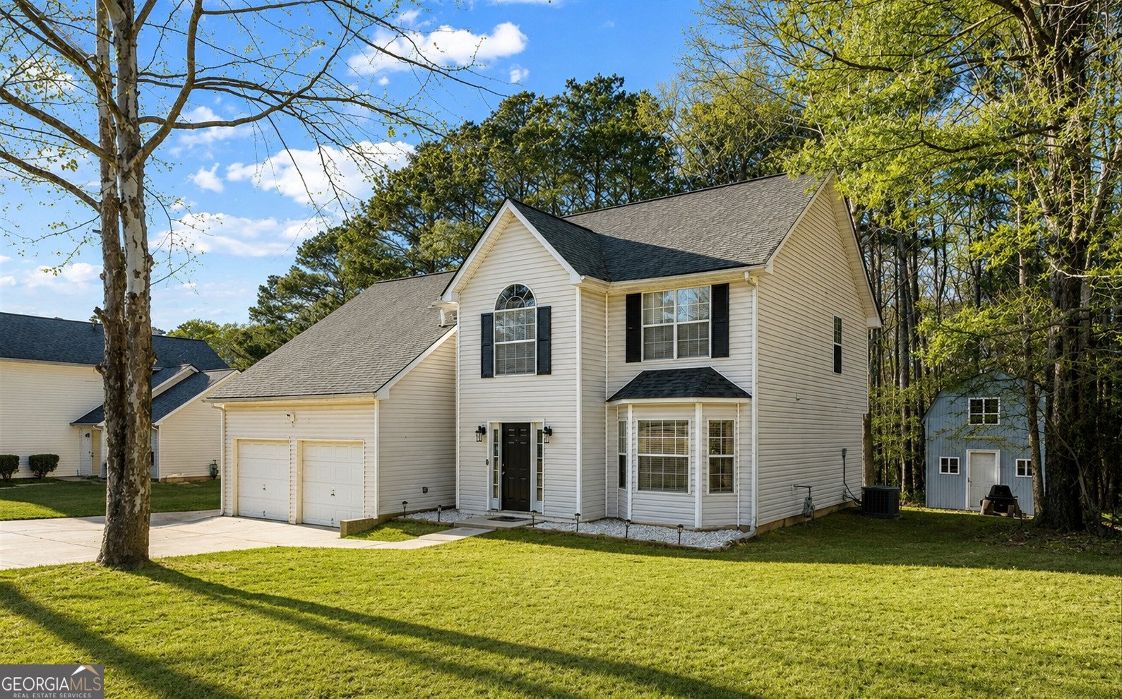 6585 Manor Creek Drive Douglasville - main photo