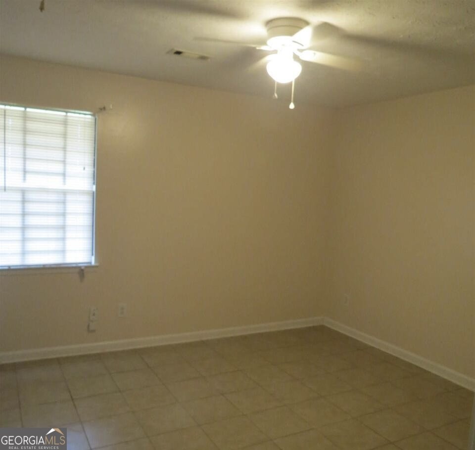 1755 Fox Chase Court Conyers - Photo 10