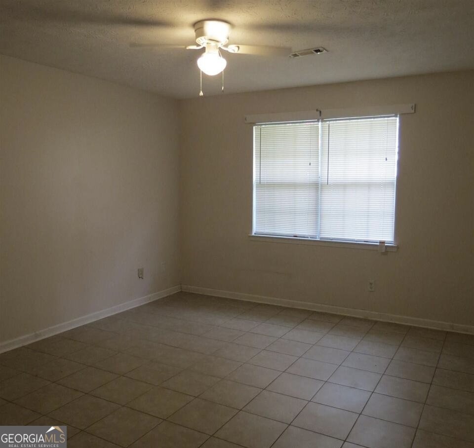 1755 Fox Chase Court Conyers - Photo 6