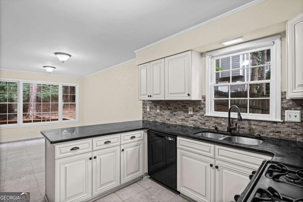 3385 New Heritage Drive Johns Creek - Photo 17