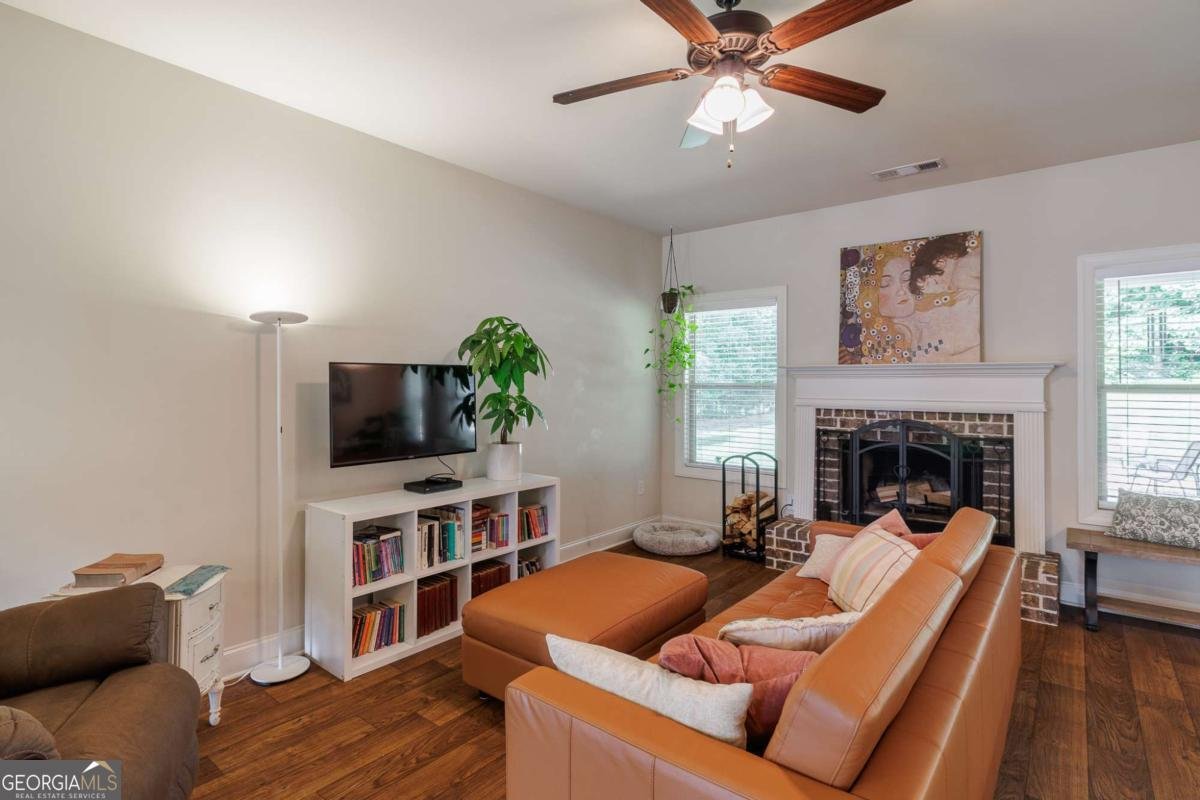 430 Kimberly Circle Hull - Photo 10