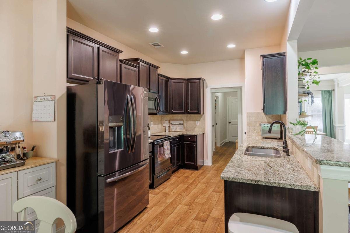 430 Kimberly Circle Hull - Photo 23