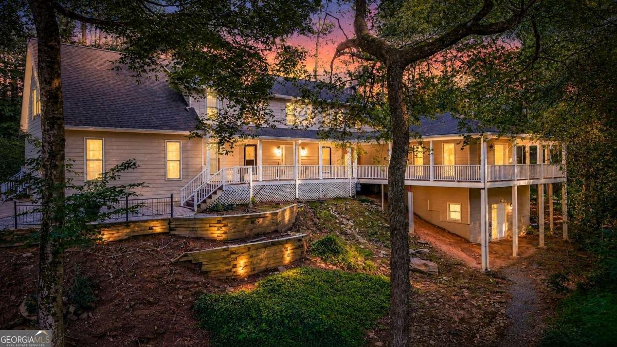 2290 Old Orchard Drive Marietta - main photo