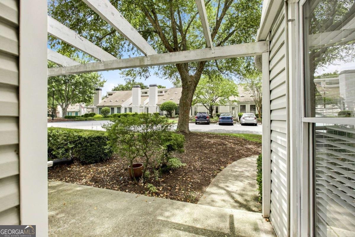 1527 Planters Ridge Lane Alpharetta - Photo 6