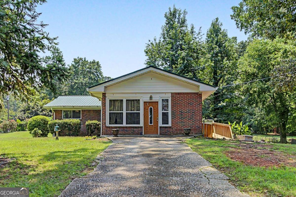 5512 Andrew Drive Mableton - main photo