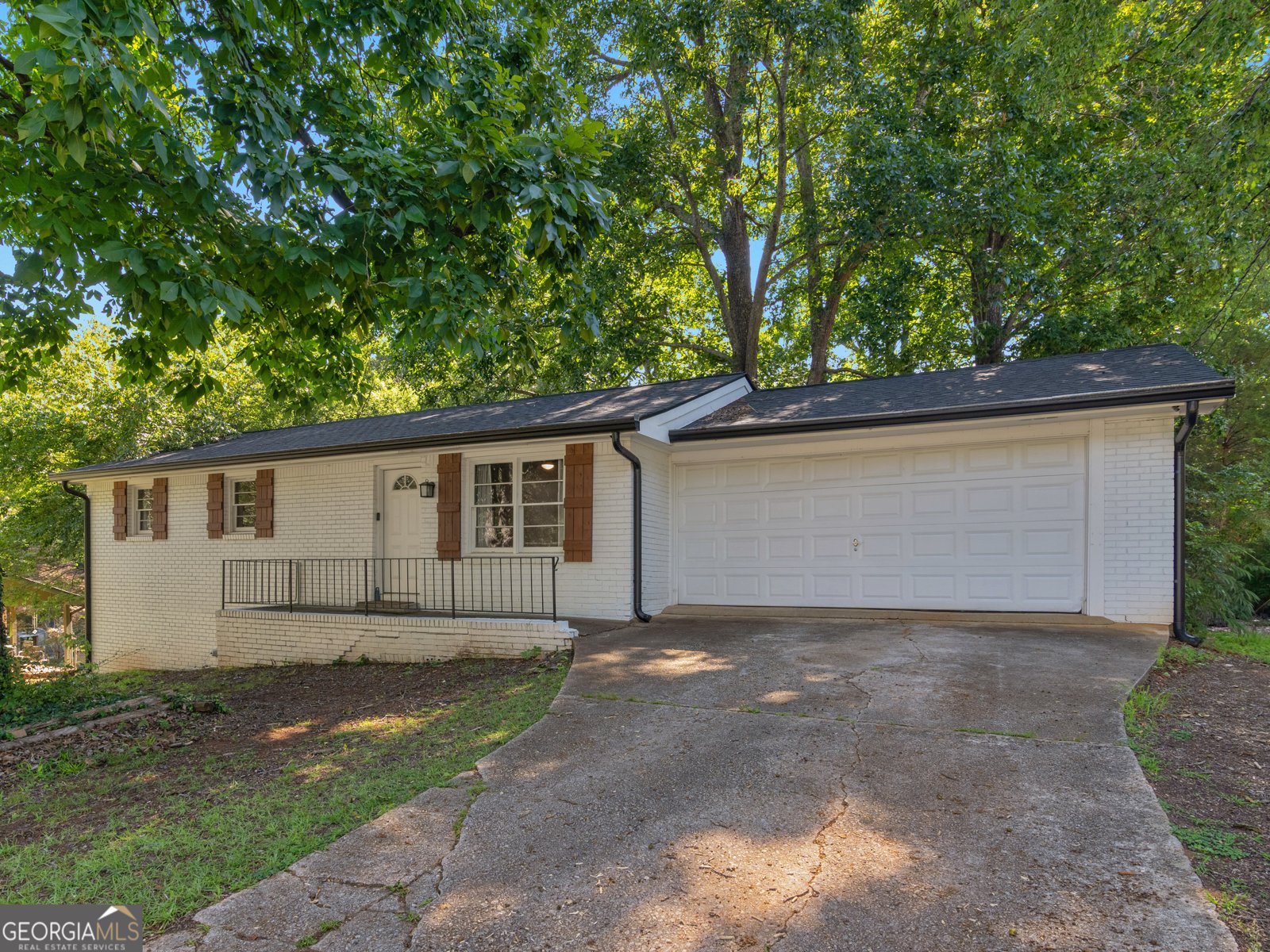 3790 Sweetbriar Circle Lithia Springs - main photo