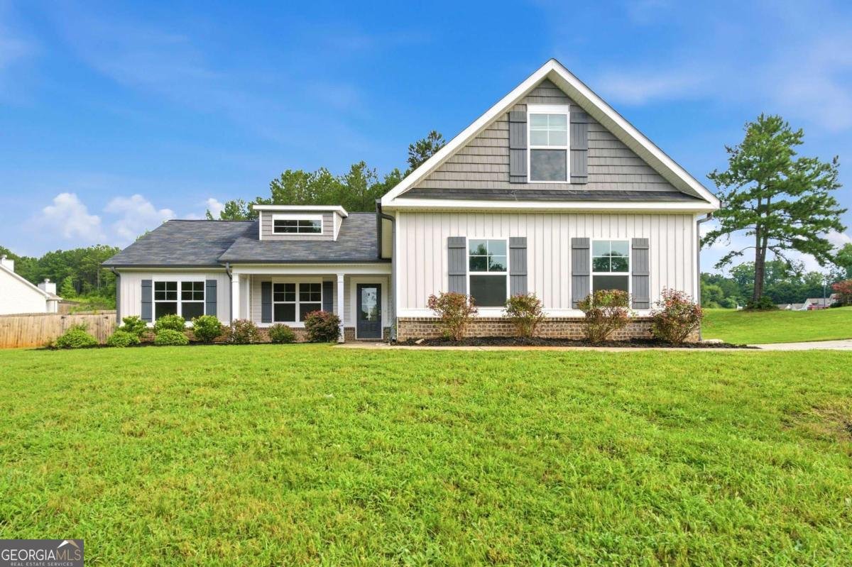 95 Savoy Park Drive Covington - main photo