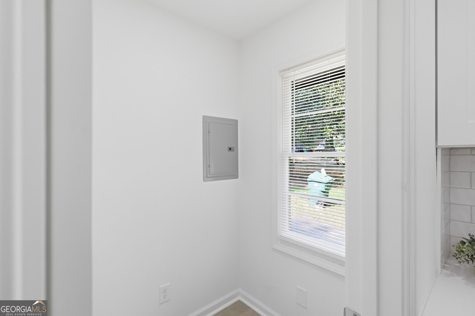 1300 Waverly Dr Forest Park - Photo 19