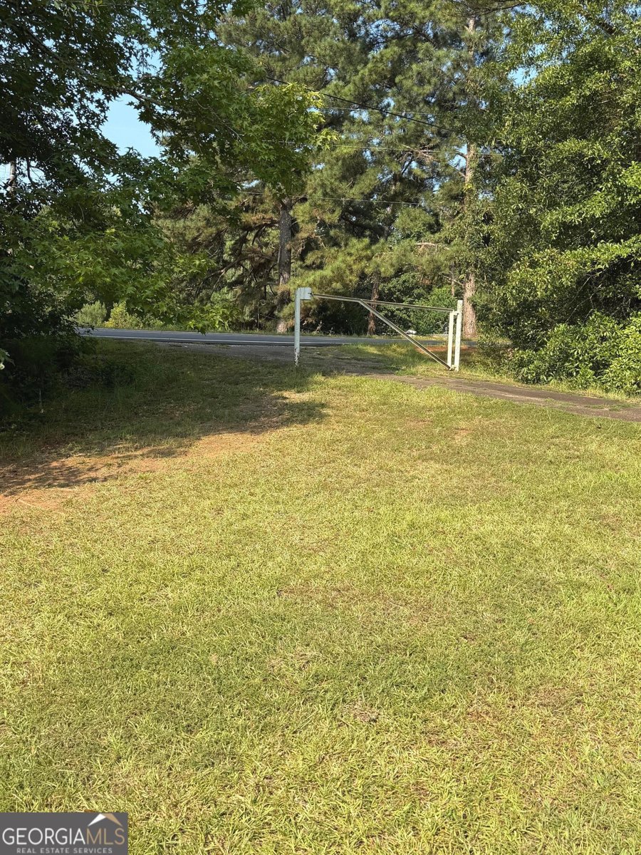556 Taylor Road Juliette - Photo 10