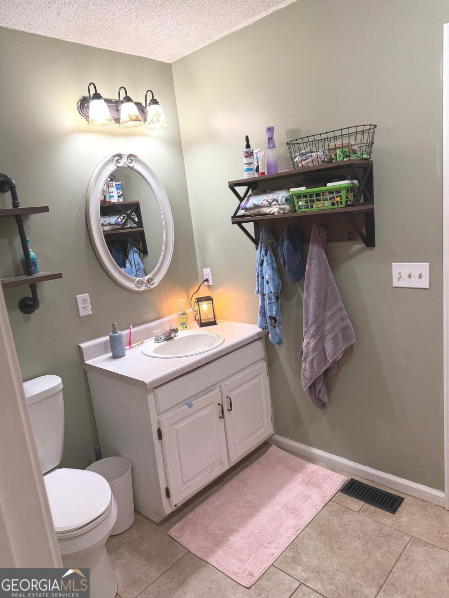 556 Taylor Road Juliette - Photo 21