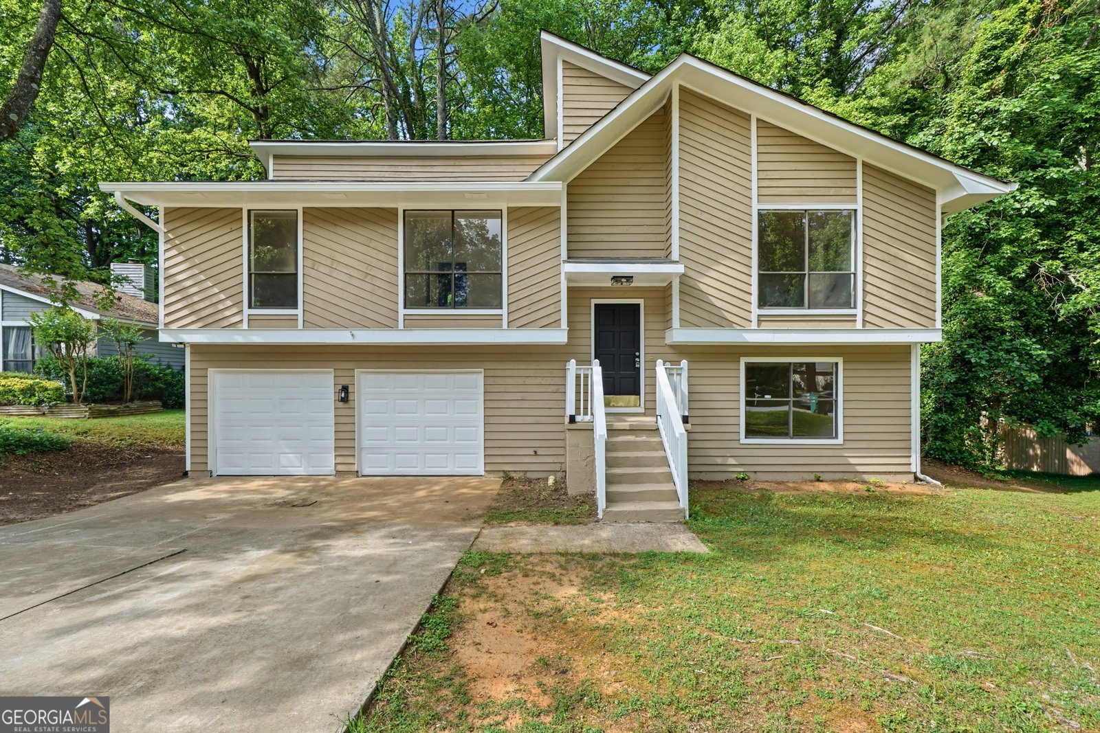 996 Park Forest Trail Lilburn - main photo