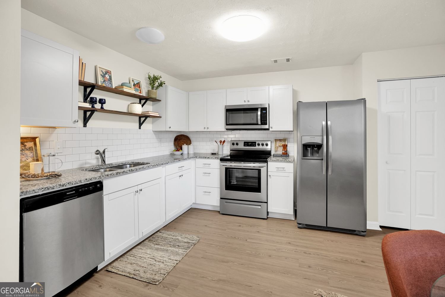 133 Bentley Parkway Woodstock - Photo 6