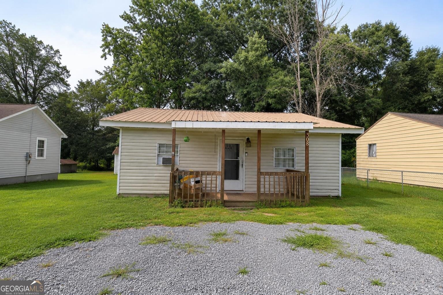 308 2nd Avenue Chatsworth - main photo