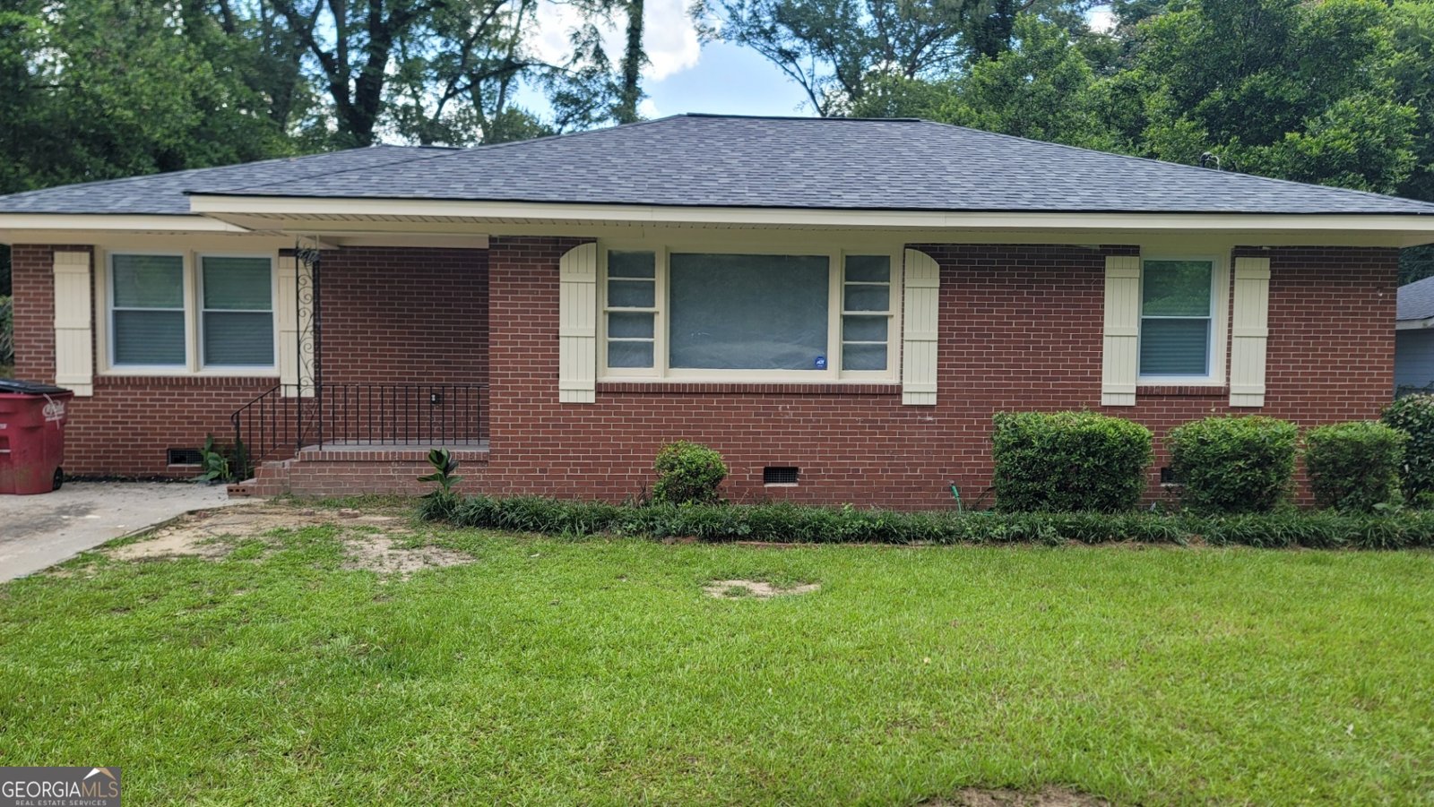 4217 Fairfax Drive Macon - main photo