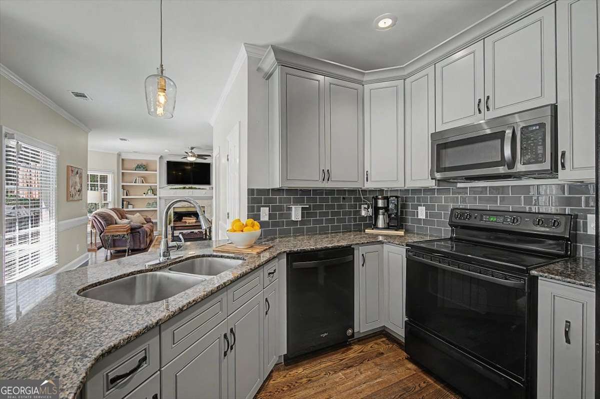 1025 Fairwood Court Acworth - Photo 12