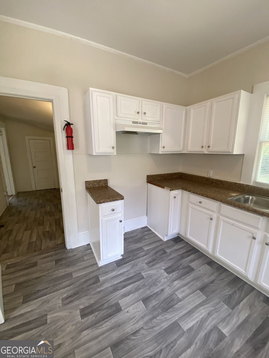 522 8th Street Griffin - Photo 16