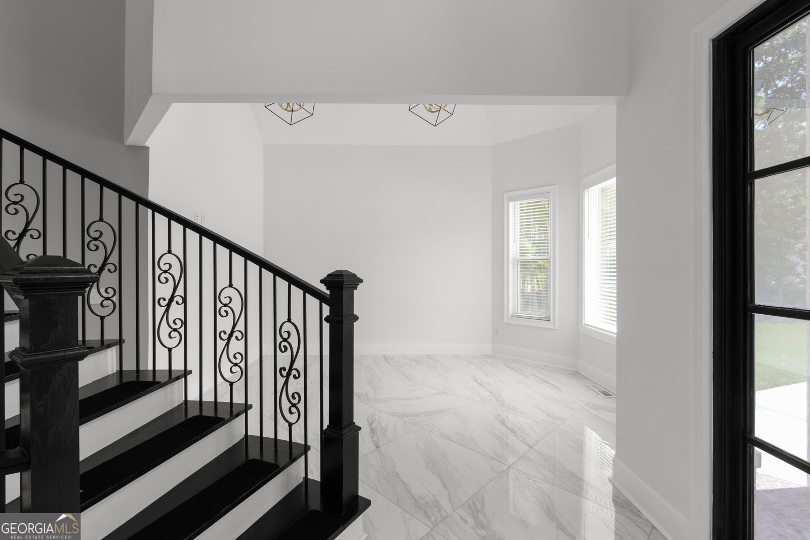 381 Vicki Lane Stockbridge - Photo 6